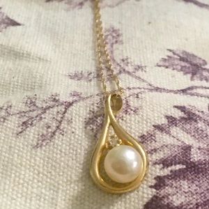 Preloved 14K 5 mm Pearl Necklace with Diamond Accent